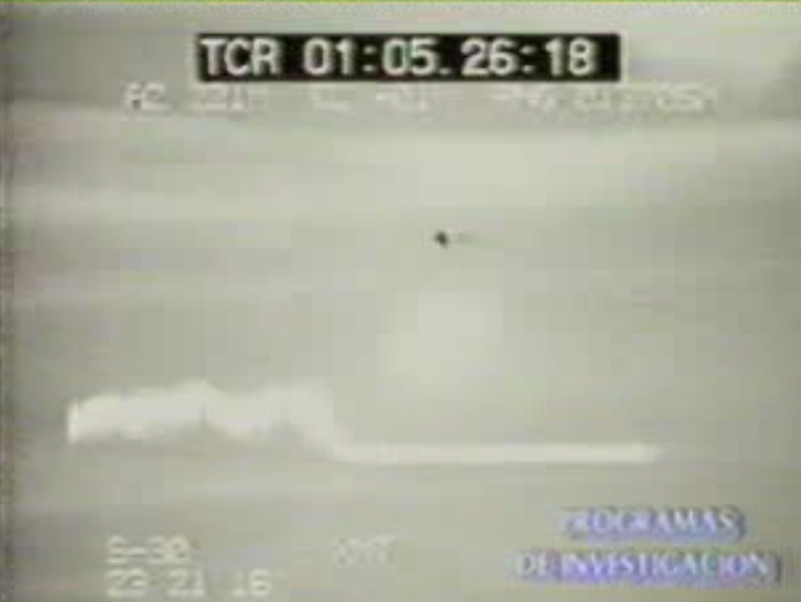 Ovni es perseguido por Avion Militar