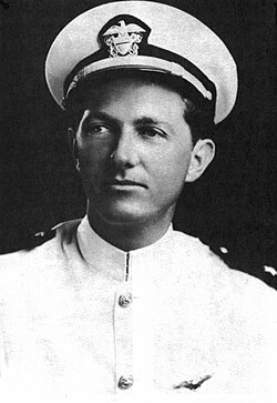 Retrato del capitan del vuelo 19 Charles Taylor. 