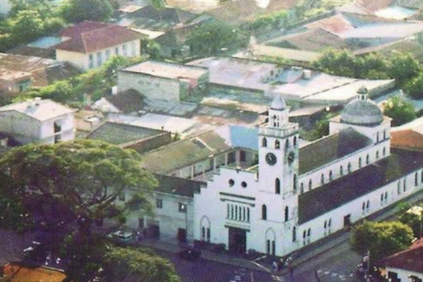 Fotografia de armero 1985 antes de la tragedia.