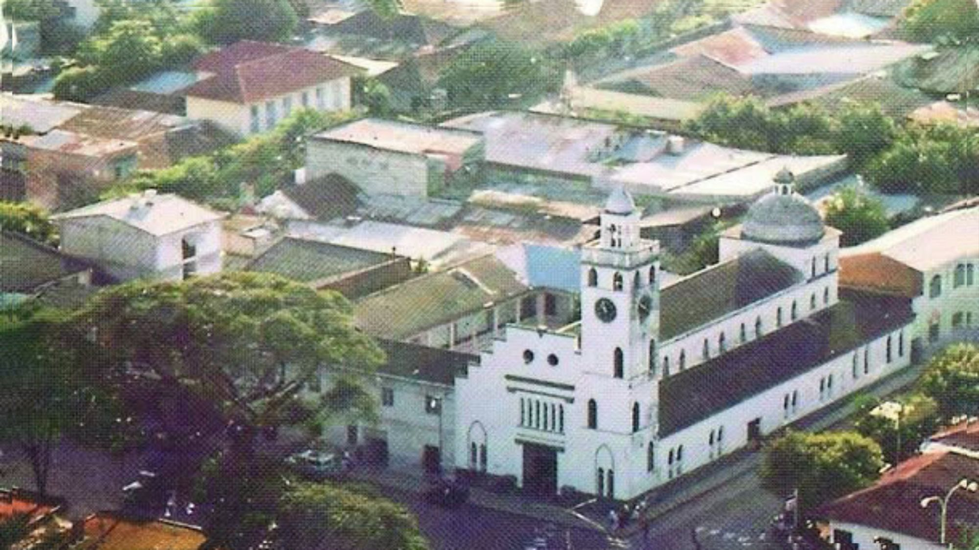 Fotografia de armero 1985 antes de la tragedia.