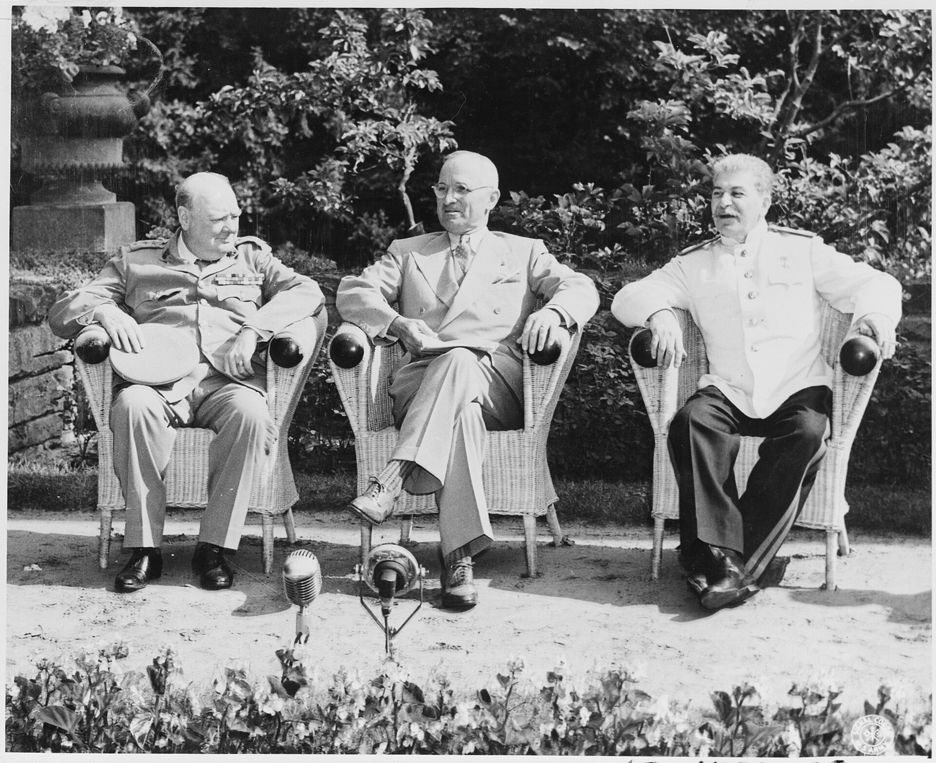 Winston Churchill, Harry Truman y Josef Stalin en la Conferencia de Potsdam, julio de 1945